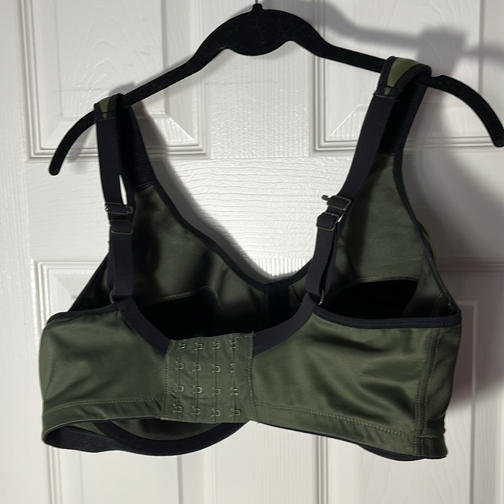 Freya Olive Green and Black Underwire Sports Bra - Picture 6 of 16